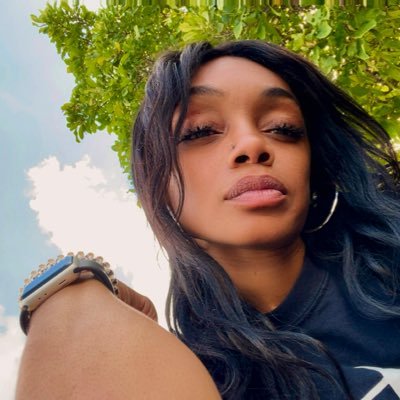 𝐣𝐮𝐬𝐭 𝐰𝐢𝐧𝐠𝐢𝐧’ 𝐢𝐭….𝐝𝐨𝐰𝐧 𝐭𝐨 𝐞𝐚𝐫𝐭𝐡 𝐠𝐢𝐫𝐥 ™ DUKE/CHIEFS/YANKEES fan from Kentucky! 2x Mutha! 💙🤍