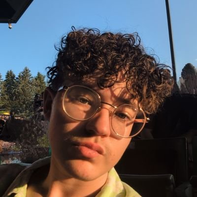 ROYALV1OLET's profile picture. #1 royal stan / parxsos truther / parx detroit !!