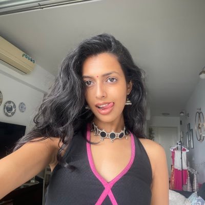 miss India to miss figuring it out. Building @_Bindee, writing poems and breathing