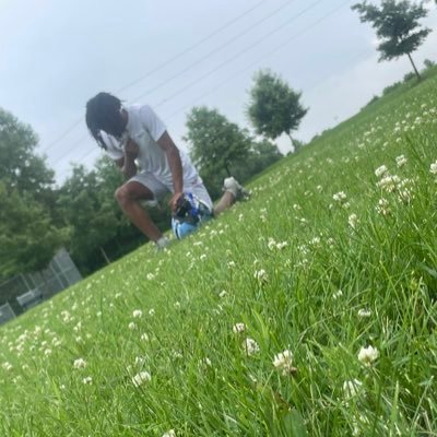 SPEEDSTER/FLASH⚡️⚡️/WR-6`1 outside wide receiver/155-160lbs/ 4.56 40 yd Belleville East High school(IL) James 4:6 Bible verse/ books before anything