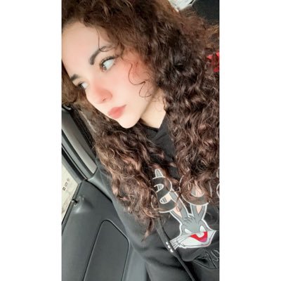 NaomiSV22's profile picture. 