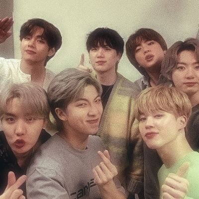 ⌕ my search : bangtan has improved my life | 𝐎𝐓𝟕𝆕||
ℋ𝗈𝗆𝖾 𝗂𝗌 𝗐𝗁𝖾𝗋𝖾𝗏𝖾𝗋 𝗒𝗈𝗎 𝖺𝗋𝖾 𝟩. ✦