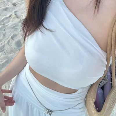 zcl113704's profile picture. ੯‧̀͡⬮