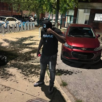 Ai 🎰No Allen ⛹🏾♂️ ♐️ 12/16 Always chase a bag 💰 LL JT🕊️ JR🕊️ Unc C🕊️ Chi 📍 Dm Booking & features All music 💽Platforms link in Bio