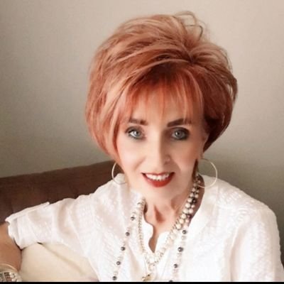My passion:- Music .. anything 4x4 .. add a bit of humour! Ek is so soet soos stroop! 'What you see is what you get' Plain Jane!