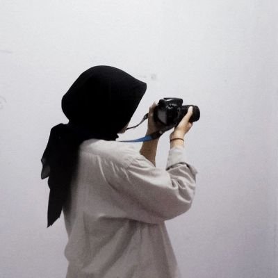 MIISHOB's profile picture. رها کن آدم ساده! جوجه گرافیست عاشق بارون🫧💙