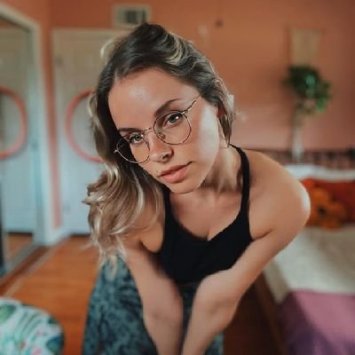 HannahBroo5761's profile picture. 