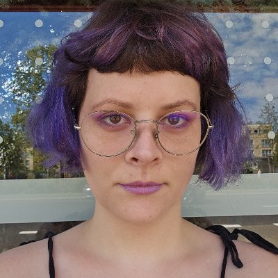 jestem majka, mam lat tysiąc, jakoś żyję
transpłciowa aktywistka, publicystka.
ona/jej