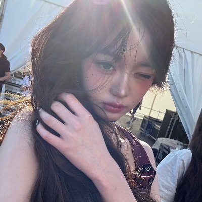 Just talk about wonyoung and I swear to you I will never shut up