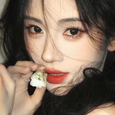 美丽热情大方,24小时互fo,快来关注我吧!宝子们频繁啦,等等我呀,一定会回关哒。Beautiful, enthusiastic and generous, follow 24 hours a day, come and follow
me!