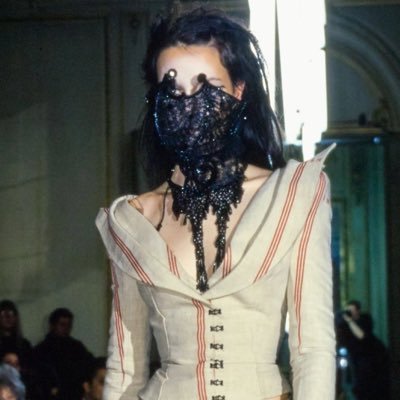 mermaidfuneral's profile picture. what a lucky sack of stars