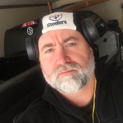 HillHill383999's profile picture. 