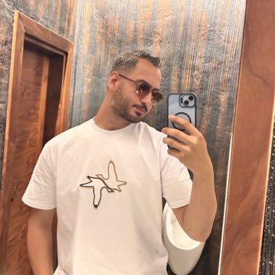 messrann's profile picture. Zamanı Tanrı yaşar, insanoğlu hep ölmek için türemiş.