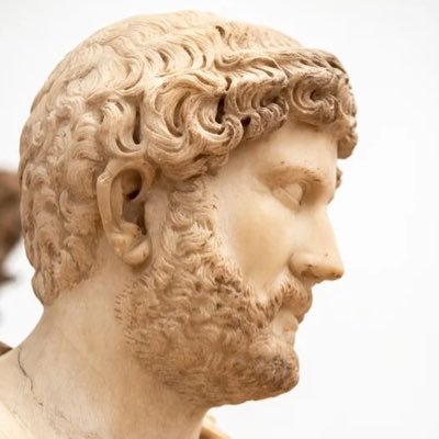 CCharcus's profile picture. Pax et circus.