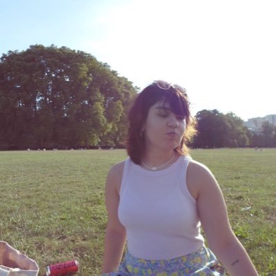 DinaGhalibaf's profile picture. Un ancien journaliste qui parle maintenant français et s’entend bien avec les personnes âgées