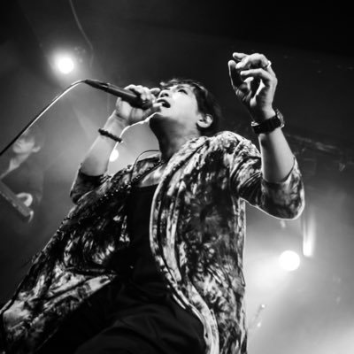 大好きな歌を歌う趣味を持ってます。HIM-BOØWYa、ゆにこん等でボーカルやらせてもらってます。感謝。巨人ファンです。最近は西武も応援しております。(カミさんの影響)