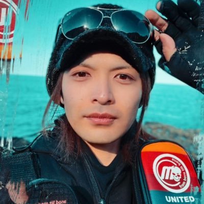 北海道の釣り好きボーカリストです🎙🎣普段は日本海にいる事が多いです!まだまだ初心者です🥶優しく絡んでください🐶フォロー宜しくお願い致します! 本垢@Black2Yuu
