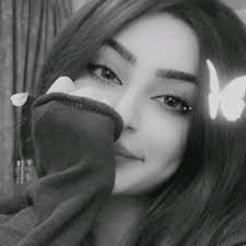 من يلوم القلب في حب عتيبه كنّه يلوم الارض في حُب المطر