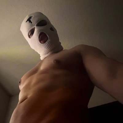 Lev1creat0r's profile picture. https://t.co/fSg7mG9YiA  check it out it’s free 😈😈😈😈