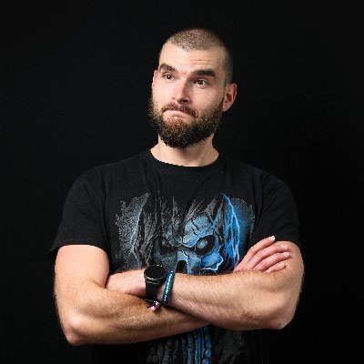 Rejpu se v leukemických buňkách a imunitním systému. Vzpírám. Piju kafe. Píšu o tom články.