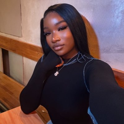 Khali Cy 🐐🎀 Profile