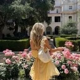 Ceero1451's profile picture. 道中で、心が解放され、一歩一歩が新たな発見です。