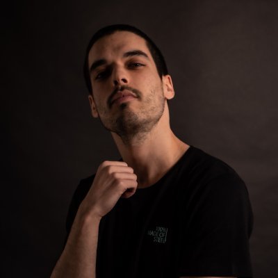 Singer, beatmaker and composer, mix and mastering
Composing videogames' soundtrack 🎶
Streams JRPG, otros juegos y música: https://t.co/EDpw2UZgiB
