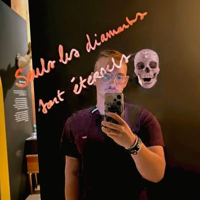 Arkkone's profile picture. Spécialiste en échecs et en déception, ça me fait au moins une réussite 💪🏼