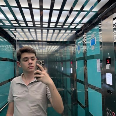 uzl_grkm's profile picture. 