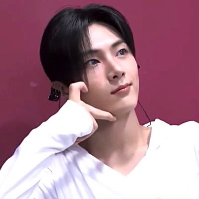 เมนพี่วี🐻 แม่น้องแตงโม🐈⬛🍉 ꒰ #ethreviews ‧. ꒱——————————————————————— wish my love always be healthy