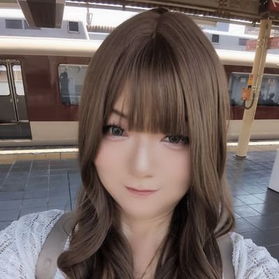 50歳を越えたアラフィフ女装です😊
美味しいお酒と美味しいお料理が大好きでよく飲み歩いています🍺
第1、第2、第4日曜日は大阪西成の松之城でお店を手伝っています😊
色んな人とお話できてすごく楽しいです💕
ファストファッションが好きなので、プチプラコーデでどれだけお洒落になれるかを楽しんでいます💗