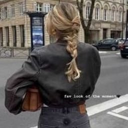 Ydwauwalc2781's profile picture. 