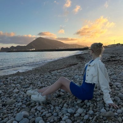 Fiona22788's profile picture. Whatever you are, be a good one.