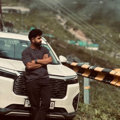 24sahay's profile picture. 