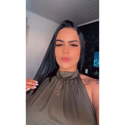 Quero apenas ser uma gostosa tatuada e bem sucedida na vida 🫦