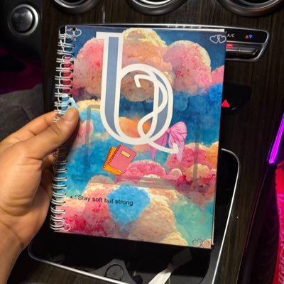 ✨ Digital Designer 🎨 Jotters | Logos | Social Kits | Music Covers 💻 Canva creative + printable products 📩 DM to order 📍 NG | Worldwide
