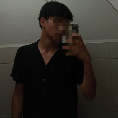 Soy single, tengo 19 años y busco experimentar cosas nuevas, soy solvente, no importa tanto la edad.. Manden dm si les interesa.. y también para una plática🔥😈