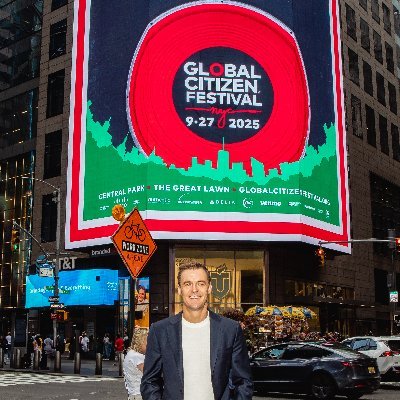 | Founder CEO Global Citizen @GLBLCTZN ⭕ | End Extreme Poverty | #GlobalCitizen #GlobalGoals | Instagram @hughcevans |