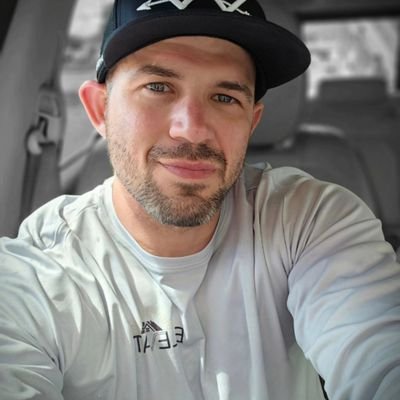 PaulThomas36342's profile picture. I'm proud that am a military personnel 🇺🇸🇵🇷