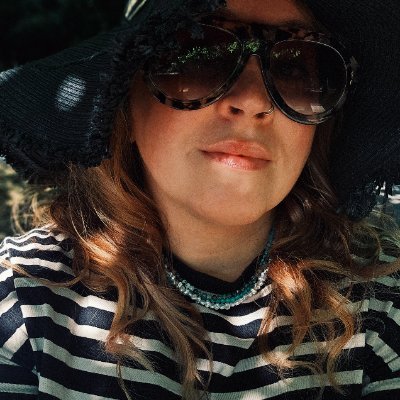 NGO Founder. Media & Comms, currently Marketing PM @Tearfund. Global dev & social justice. Occasional broadcaster/writer; constant mama/wife. Views are my own.