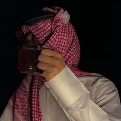 شاعر ينقل احلام، ويكتب لطالب الشعر شعر بمبلغ مادي.
https://t.co/6blY14i19G