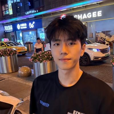 FeiHu18846's profile picture. 体院在校大学生