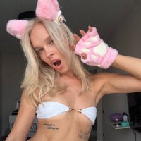 Sweat Lily 🍸 (@crystaallilly) 's Twitter Profile