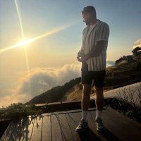 Kevin (@kevbl9nde0987) 's Twitter Profile