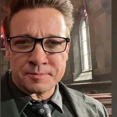 renner_jer39592's profile picture. 