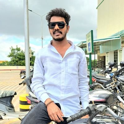 Politician..💯
उच्च राहणी उच्च विचारसरणी...🇮🇳✒️