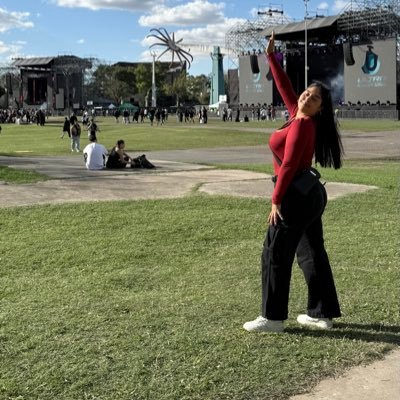 Melomana y Madridista.
Ig: GreciaVictoria7
🇻🇪 en 🇦🇷