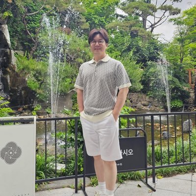 MinSung92129's profile picture. 2.9K followers  113 following