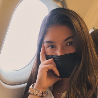 Experienced Crypto Manager specializing in digital asset strategy, risk management, and portfolio growth across DeFi, NFTs, and blockchain ecosystems.