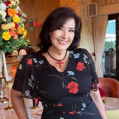 🇺🇸 Conservative ✝️ | MAHA • MAGA • Mom & Grandma | Trump & DeSantis Supporter | S FL Media, Community & Public Relations | Faith • Family • Freedom | @WRCMF